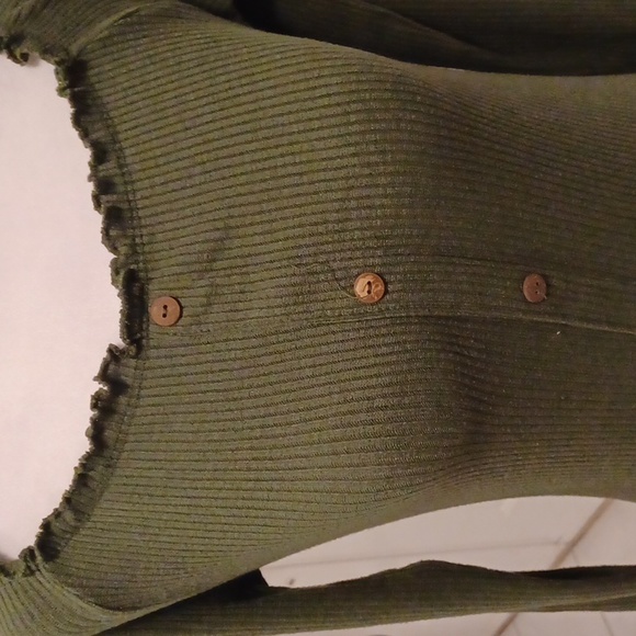 4/$60 Green Ribbed Dress - Size S/M - Picture 2 of 5